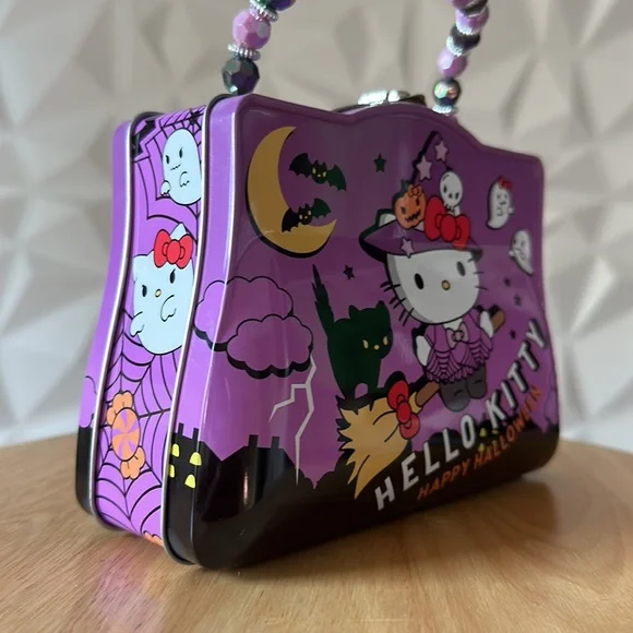 Hello Kitty Halloween Purse Tin 2022 - Picture 2 of 4